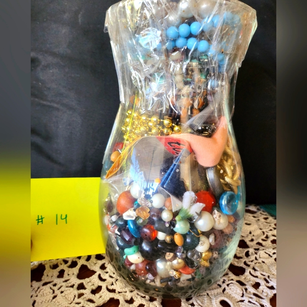 Grab bag vase
